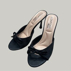 LIKE NEW Wild Diva Lounge Tally Heel